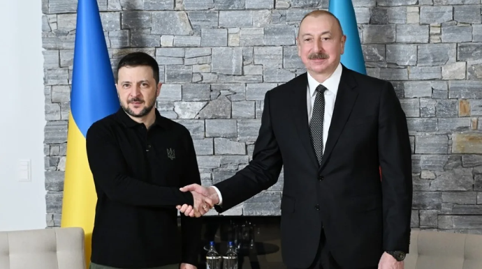 İlham Əliyev Zelenskini təbrik etdi 