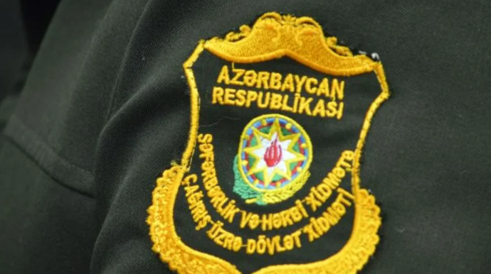 Azərbaycanda nüfuz alverində təqsirləndirilən zabit azadlığa buraxıldı 