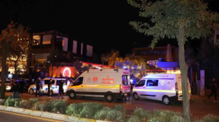 Türkiyədə kafedə silahlı insident: 5 ölü, 9 yaralı - VİDEO 