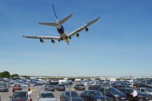 Tətil səbəbindən 240 aviareys təxirə salınıb - Avropada