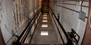 Liftin düşməsi nəticəsində xadimənin ölməsinə görə daha bir nəfər həbs edilib