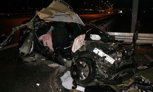 Toydan qayıdanlar qəzaya düşdü: 2-si ağır, 8 yaralı - FOTO