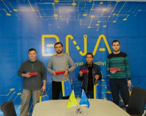 BNA-ya dəstək olan bir neçə sərnişin mükafatlandırılıb - FOTO