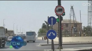 Sürücüləri təhlükəyə salan yol nişanları - VİDEO