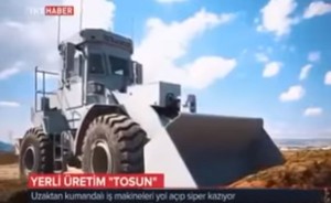 Sürücüsüz traktor: uzaqdan idarə edilir - VIDEO