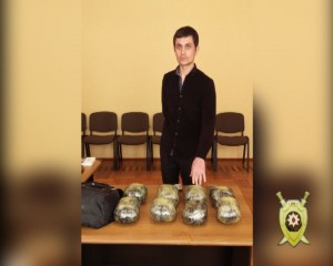 40 min dollar dəyərində narkotik gətirən şəxs tutulub - FOTO