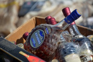 Ermənistan istehsalı olan spirtli içkiləri məhv edib - FOTO