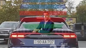 Arif Qaraşovun oğlu yenicə təqdim olunan maşını Bakıya gətirdi - FOTO - VIDEO