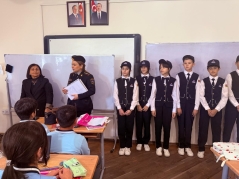 Yol polisi məktəblərdə uşaqlara qaydaları belə öyrədir - FOTOLAR 