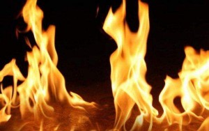 Qardaşı arvadını yandırıb öldürən şəxsə 17 il cəza verildi