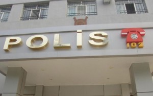 60 yaşlı kişi itkin düşüb