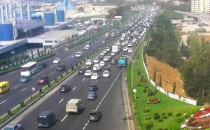 Xaləddinin Bakı-Sumqayıt yolundakı təpələri söküləcək - Tıxaca əncam AXTARILIR
