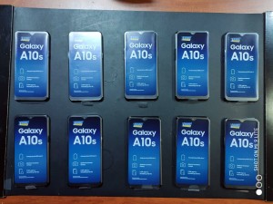 Avtomobildə mobil telefonları gizlədərək keçirməyə cəhd etdi