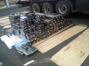 Avtomobildən külli miqdarda siqaret aşkar edildi - FOTO