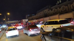 Bakı–Sumqayıt yolunda dəhşətli tıxac: Tbilisi prospektindən Xırdalana qədər  - VİDEO