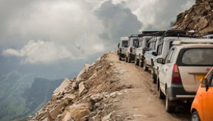 Hindistanda avtobus körpüdən aşıb, azı 14 nəfər ölüb