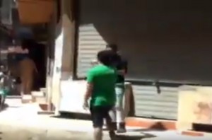 Bu oğlanın hərəkətləri hər kəsi dəli edir