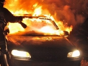 İki avtomobil yandı: 13 nəfər diri-diri yandı