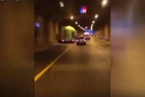 Bakıda yük maşını yolda belə təhlükə saçdı - VİDEO