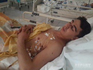 Sumqayıtda qohumunu bıçaqlayan şəxs döyülüb - FOTO