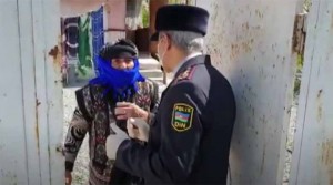 Polis Ağsuda aztəminatlı ailələrə yardım edib – VİDEO