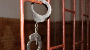 Mənzildən pul və qızıl-zinət əşyaları oğurlayan şəxs saxlanılıb