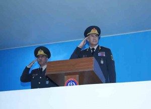 Vilayət Eyvazov hərbi hissələrə baş çəkib - FOTO