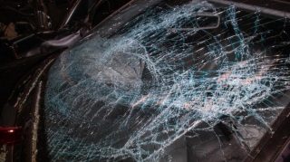 Biləsuvarda avtomobilin vurduğu gənc qadın ölüb