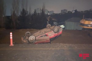 Bakı-Sumqayıt şossesində ölümlə nəticələnən qəza baş verib - FOTO