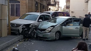 Paytaxtda "Prius" "Volkswagen"lə toqquşdu - FOTO 