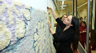 Leyla Əliyeva "Azərxalça"nın Şuşa məscidi üçün hazırladığı xalçaların kəsim mərasimində - FOTOLAR 