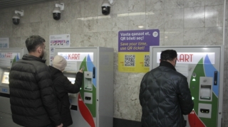 Metronun “Koroğlu” stansiyasının keçidlərində yeni məlumat lövhələri yerləşdirilib