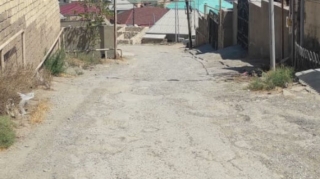 Binəqədidə yol bərbad vəziyyətdədir   - VİDEO - FOTO