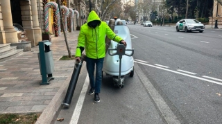 Bakı Yeni ilin səhərini təmiz və səliqəli qarşıladı - FOTO