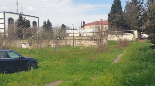 Bakıda magistral su kəmərlərinin üstünü - Kimlərə satıblar?   - FOTO