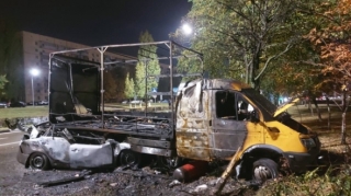 “Prius” "Qazel"in altına girdi – 2 qadın yanaraq öldü - FOTOLAR 