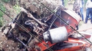 Ermənistanda iki hərbçi qardaş aşan traktorun altında qaldı:  1-i öldü, 1-i yaralandı - FOTO 