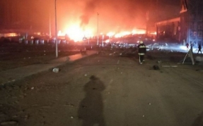 Kiyevə raket zərbəsi nəticəsində ticarət mərkəzində yanğın olub, ölənlər var   - FOTO