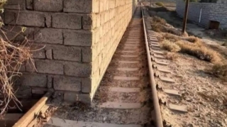 Dəmir yolunun yarısına qədər uzanan hasarla bağlı RƏSMİ AÇIQLAMA 