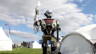 Süni intellektli robotlar müharibəyə göndərilir - Trampın oğlu da alacaq - FOTO 