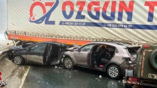 Rusiyada 25 avtomobil toqquşdu: Çox sayda yaralı var  