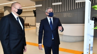 İlham Əliyev PA-nın Vətəndaş Qəbulu Mərkəzinin açılışında iştirak etdi - FOTOLAR 