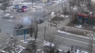 Mariupolda tank döyüşündən ŞOK GÖRÜNTÜLƏR   - VİDEO