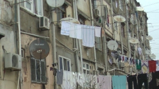 Sumqayıtda yataqxana çökə bilər - Sakinlər narahatdır - VİDEO 