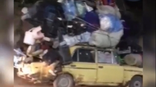 Azərbaycanda minik avtomobilində qeyri-adi formada yük daşıdılar  - VİDEO