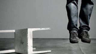 Sumqayıtda 38 yaşlı kişi özünü asıb