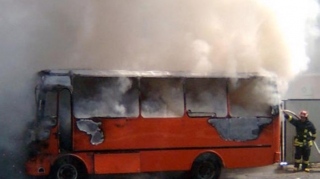 Bakıda sərnişin avtobusu yandı 