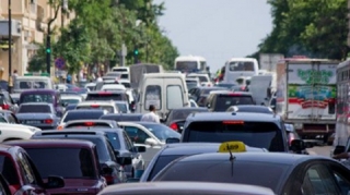 Aeroport yolunda dəhşətli tıxac - VİDEO