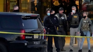 ABŞ-da ticarət mərkəzi qana boyandı