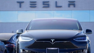 “Tesla” bir neçə ölkədə elektromobillərinin qiymətlərini endirib 
